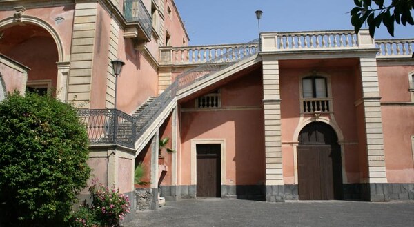 Villa Dei Leoni
