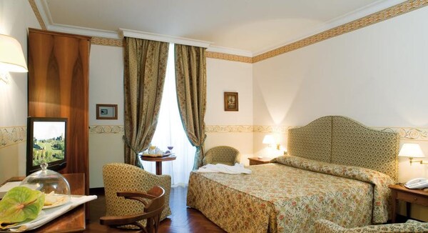 Hotel Niccolo' V - Terme Dei Papi