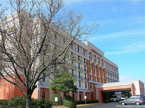 Holiday Inn Express Atlanta Airport-College Park, an IHG Hotel