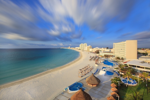 Hotel Krystal Cancún