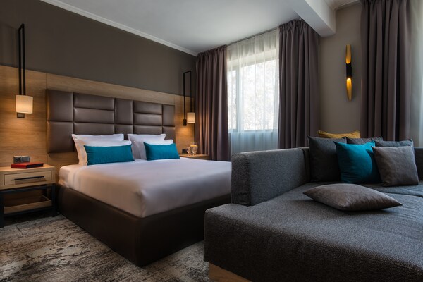 The Stay Boutique Hotel Central Square - Free Compliments - Free Wi-Fi - Top Location - Available Parking