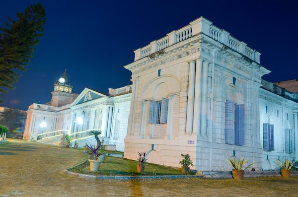 Cossimbazar Palace Of The Roys Rajbari