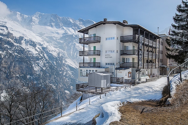 Panoramahotel Alpina