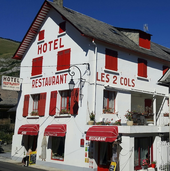 Hotel Des Deux Cols