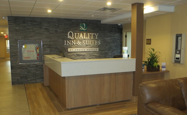 Quality Inn & Suites Windsor