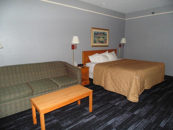 American Inn And Suites Houghton Lake