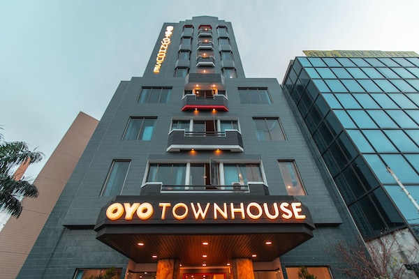 OYO Townhouse 1 Hotel Salemba