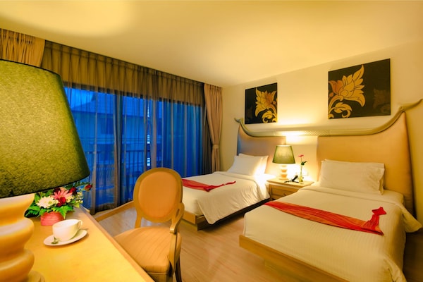 Hotel Navalai River Resort