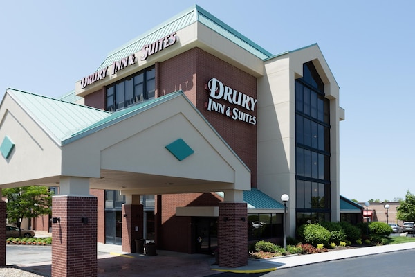 Drury Inn & Suites Kansas City Airport
