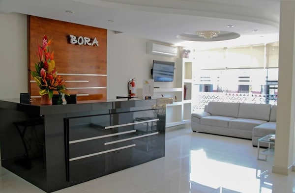 Bora Hotel