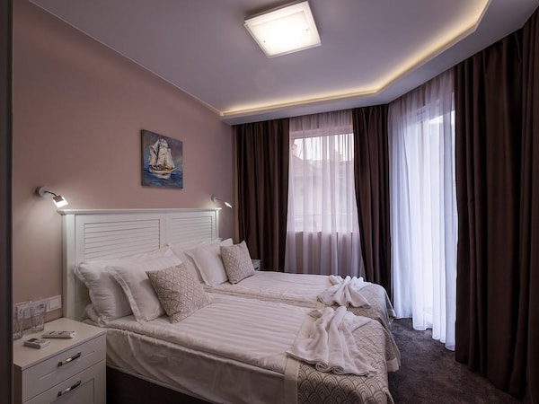 Caro Apartments & Rooms