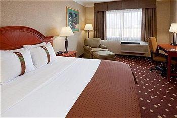 Holiday Inn Philadelphia South-Swedesboro, An Ihg Hotel