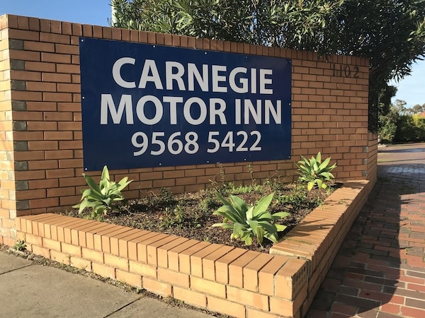 Carnegie Motor Inn