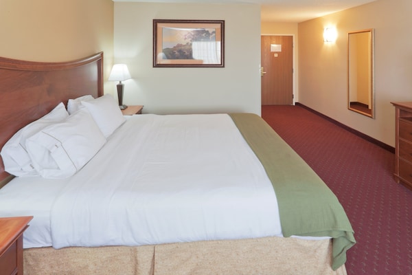 Holiday Inn Express Hotel & Suites Pierre-Fort Pierre, An Ihg Hotel