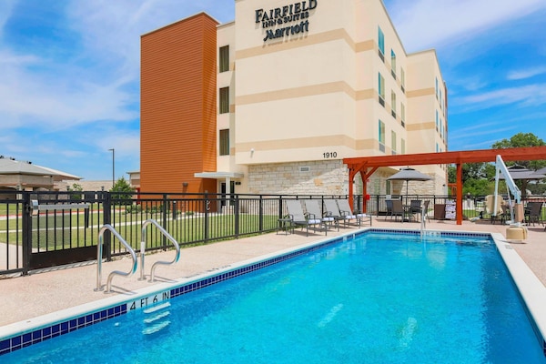 Fairfield Inn & Suites Decatur at Decatur Conference Center
