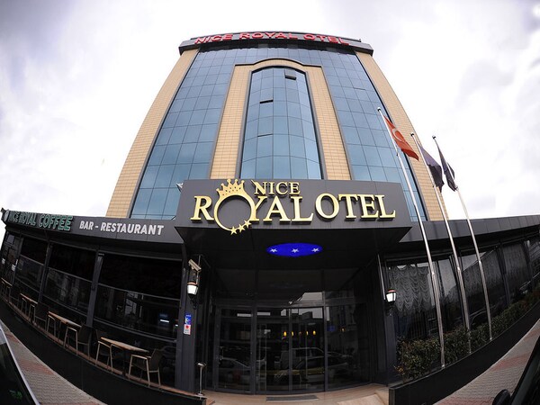 Nice Royal  Otel Ataşehir