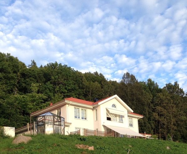 Grenna Hills Guesthouse