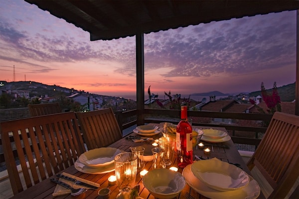 Bodrum villa with lovely sunset views