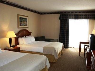 Holiday Inn Hotel & Suites Winona