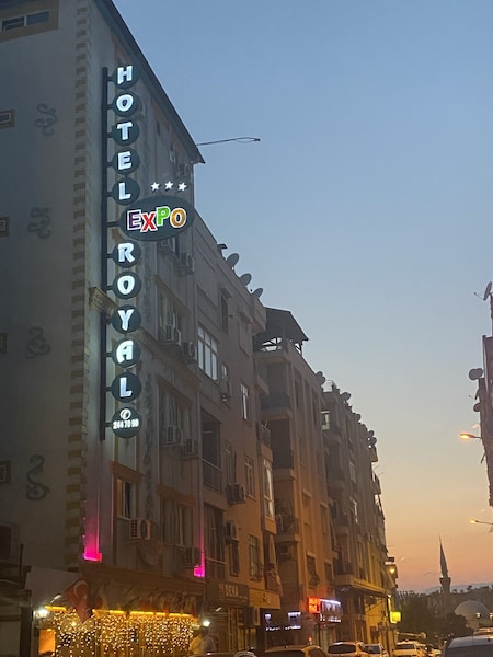 Exporoyal Hotel