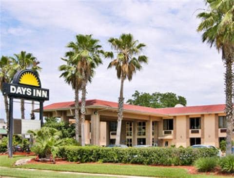 Clarion Inn & Suites Orlando