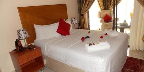 Meet Mekaar Resorts - Nquthu Hotel