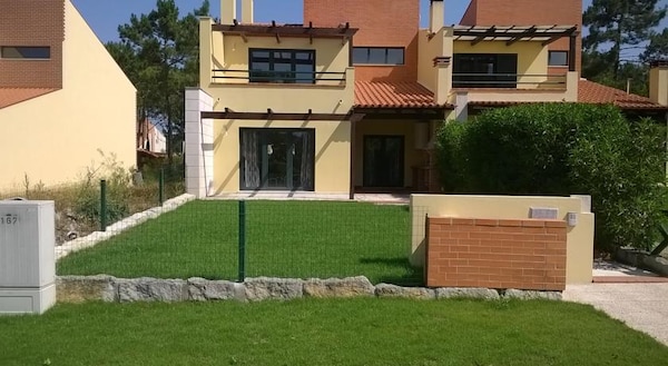 Buganvilias House
