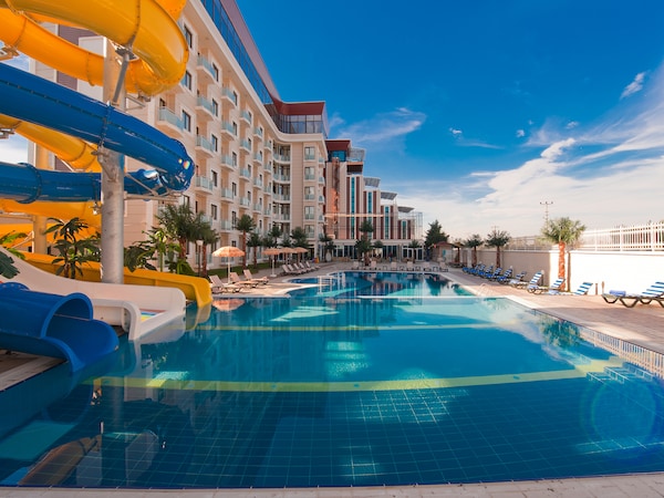 Elegance Resort Spa & Wellness-Aqua