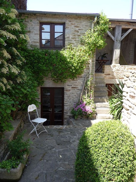 Magical Atmosphere In This Charming Breton House In The Village Of Sarzeau