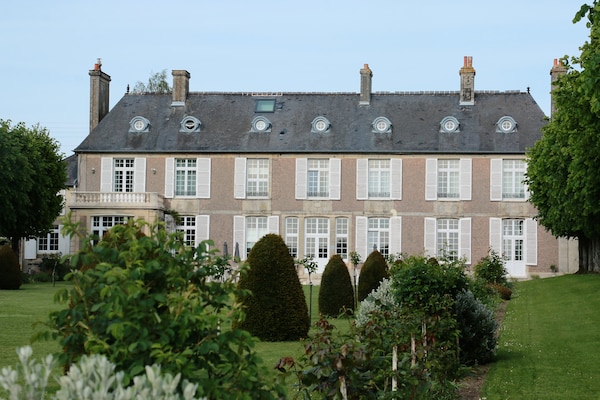 Domaine De Bayeux