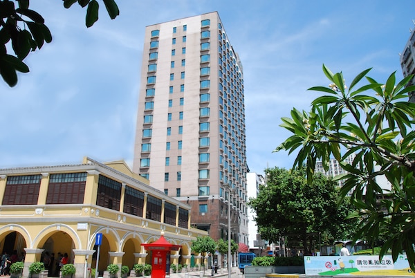 Macao Hotel S