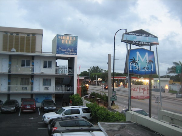 Motel Blu