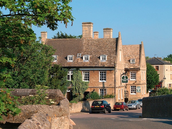 The Haycock Manor Hotel