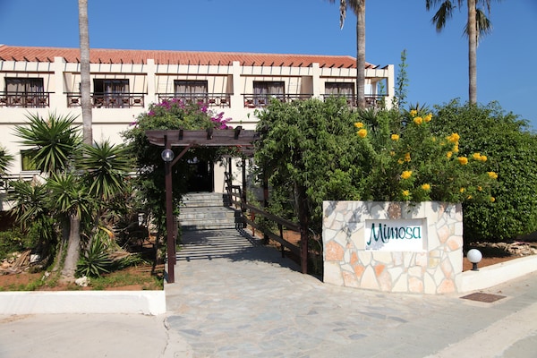 Hotel Mimosa Beach