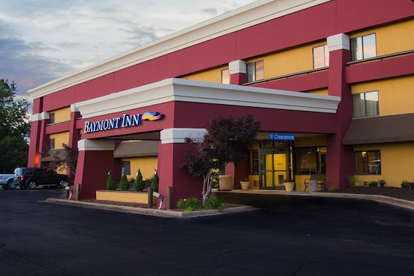 Baymont Inn and Suites Fort Smith