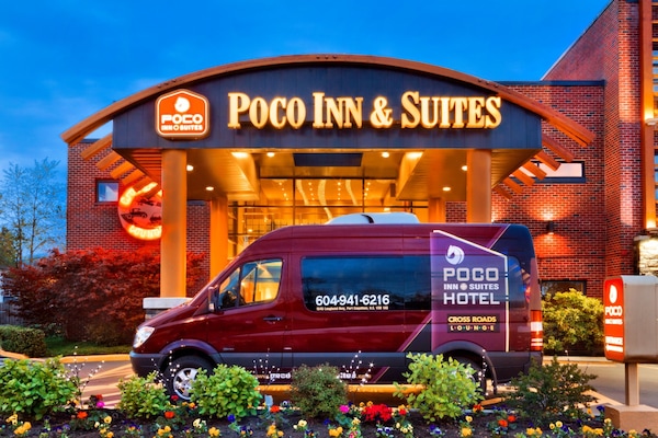 Hotel Poco Inn & Suites