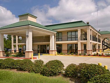 Super 8 By Wyndham Slidell