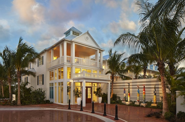 Key West Museums  Hotels Close to Duval St Key West - Cabana Inn