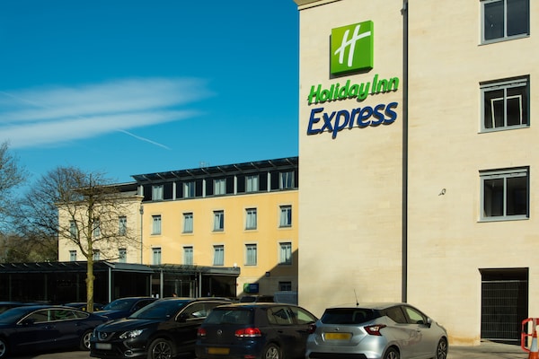 Holiday Inn Express Bath, An Ihg Hotel
