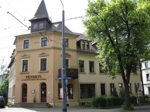 Pension An Der Pillnitzer Schlossfahre