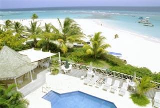 Hotel Coral Sands Beach Resort