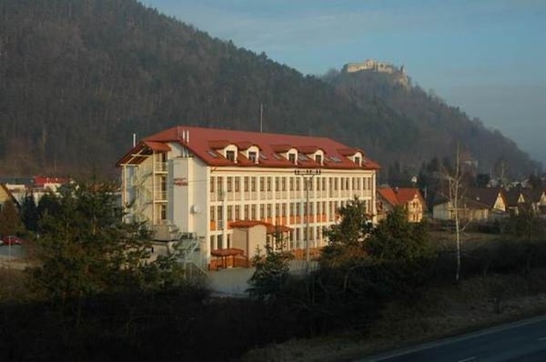 Hotel Podhradie