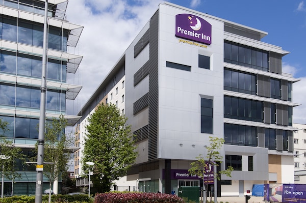 Premier Inn London Ealing hotel