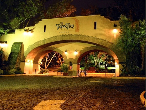 El Tapatio Hotel & Resort