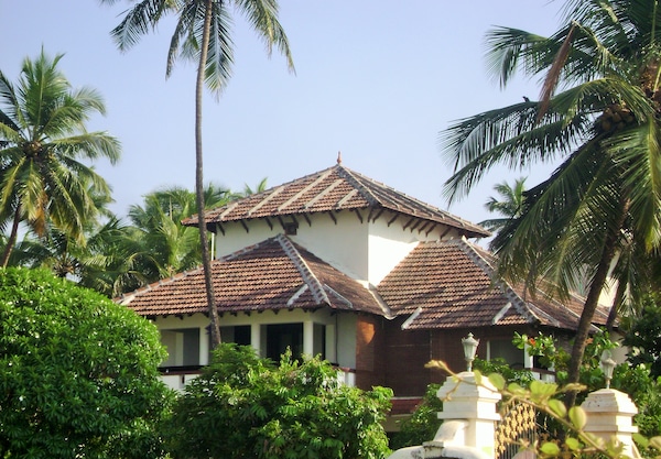 Mavalli Beach Heritage Home