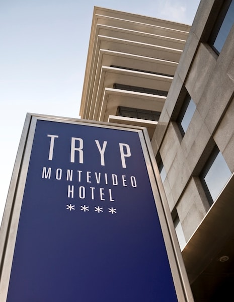Tryp Montevideo