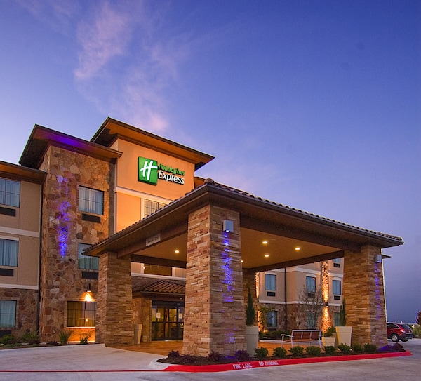 Holiday Inn Express & Suites Marble Falls