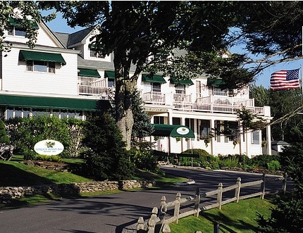 Spruce Point Inn Resort And Spa