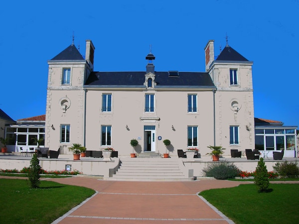 Chateau de la Sebrandière