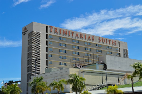 Hotel Trinitarias Suites
